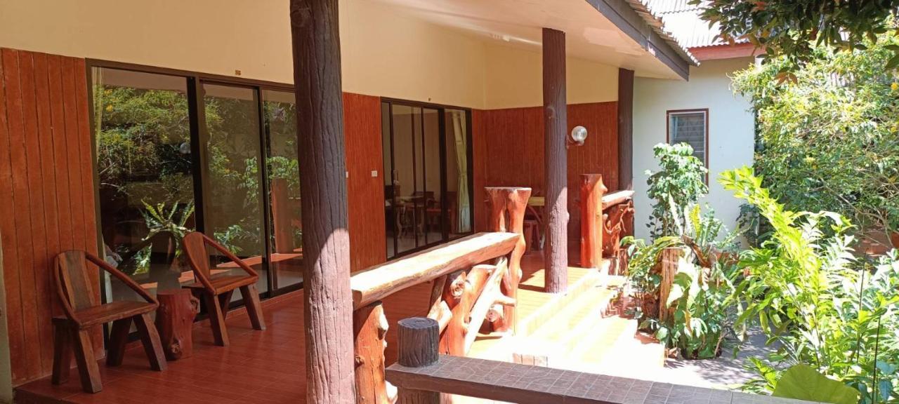 Baan Suan Villas Resort Ban Suan  Exterior photo