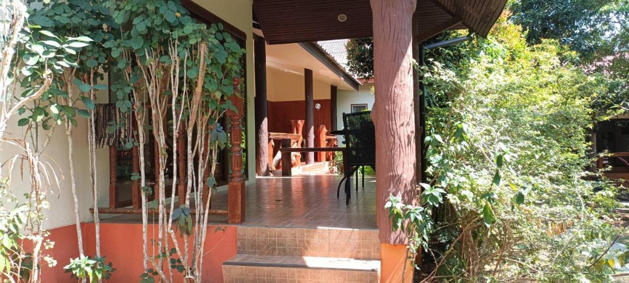Baan Suan Villas Resort Ban Suan  Exterior photo