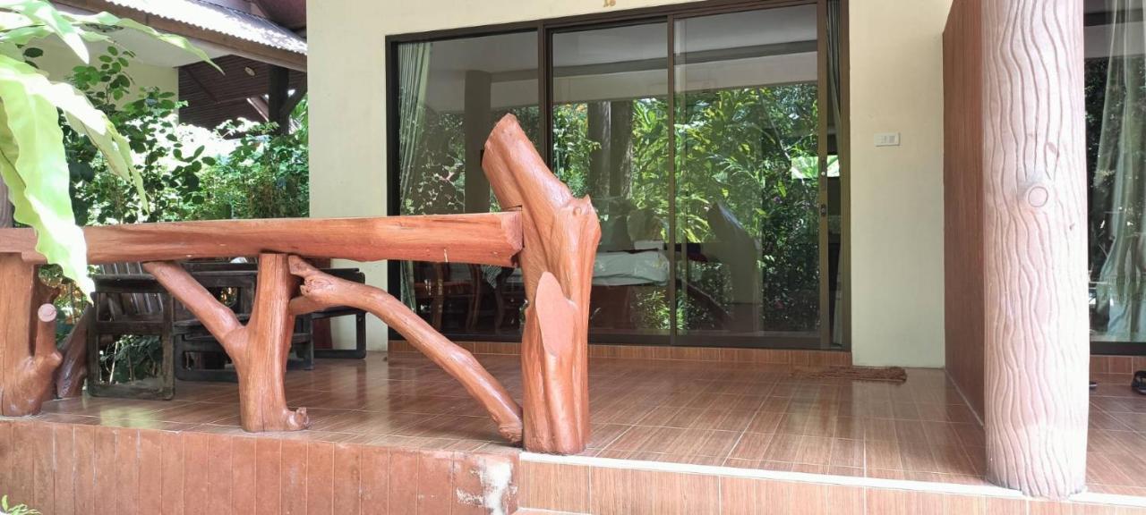 Baan Suan Villas Resort Ban Suan  Exterior photo